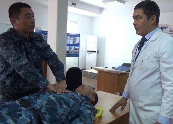 Сотрудники полиции обучаются оказанию первой доврачебной медицинской помощи