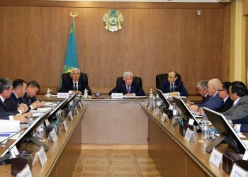 Аким Жамбылской области отчитался перед Общественным советом