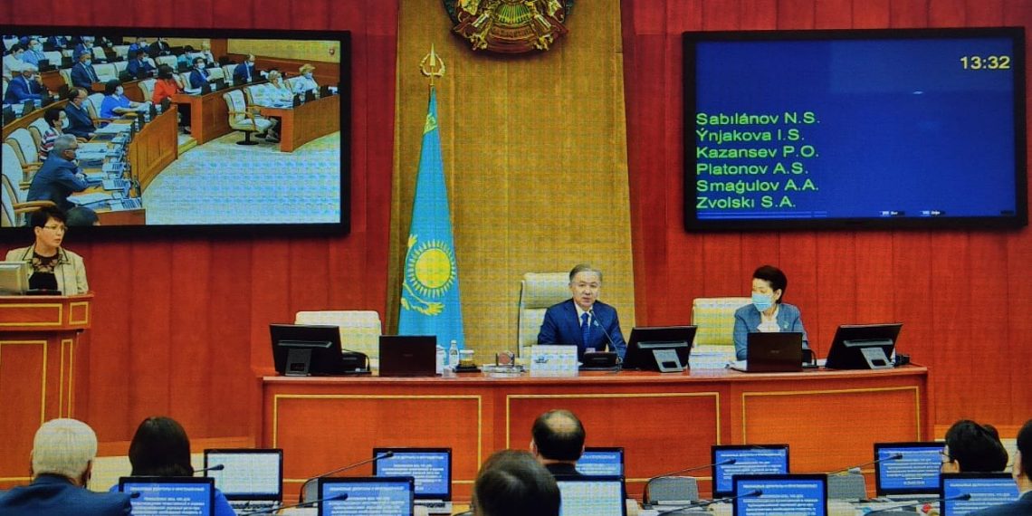 Мәжіліс Үкімет пен Есеп комитетінің 2019 жылғы республикалық бюджеттің атқарылуы туралы есептерін қарады