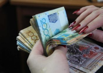 На 6 миллионов тенге обокрала свекра жительница Жамбылской области