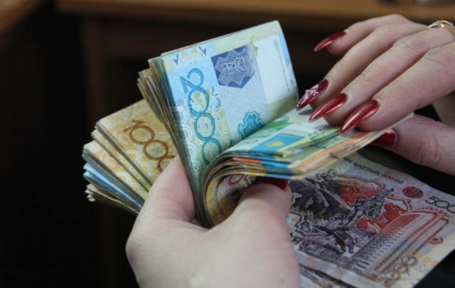 На 6 миллионов тенге обокрала свекра жительница Жамбылской области