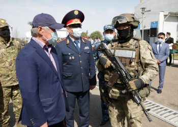 Жамбылскими полицейскими изъято более 2,4 тонны наркотиков