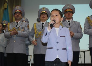 Жамбылские полицейские не только служат, но и поют Отечеству