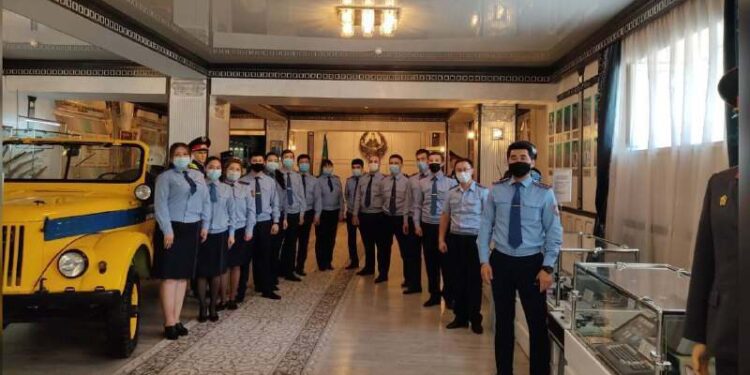 Экскурсию для сотрудников ДУИС провели в музее ДП Жамбылской области