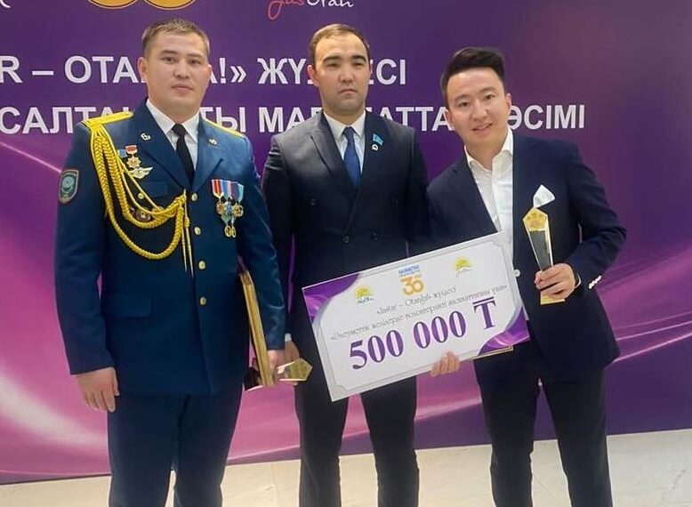 Огнеборец Жамбылской области стал обладателем премии «Жылдың жас қаһарманы»