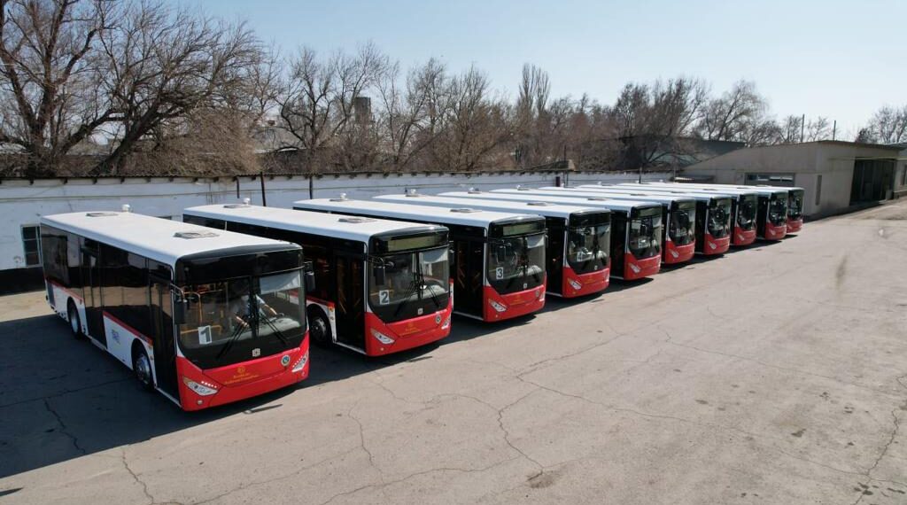 В ТАРАЗ ПРИБЫЛО 10 АВТОБУСОВ