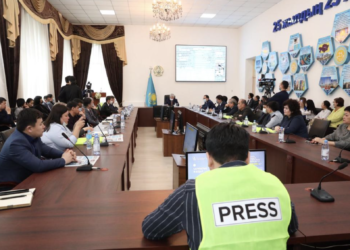 Власть и СМИ, работая вместе, смогут решить немало проблем населения