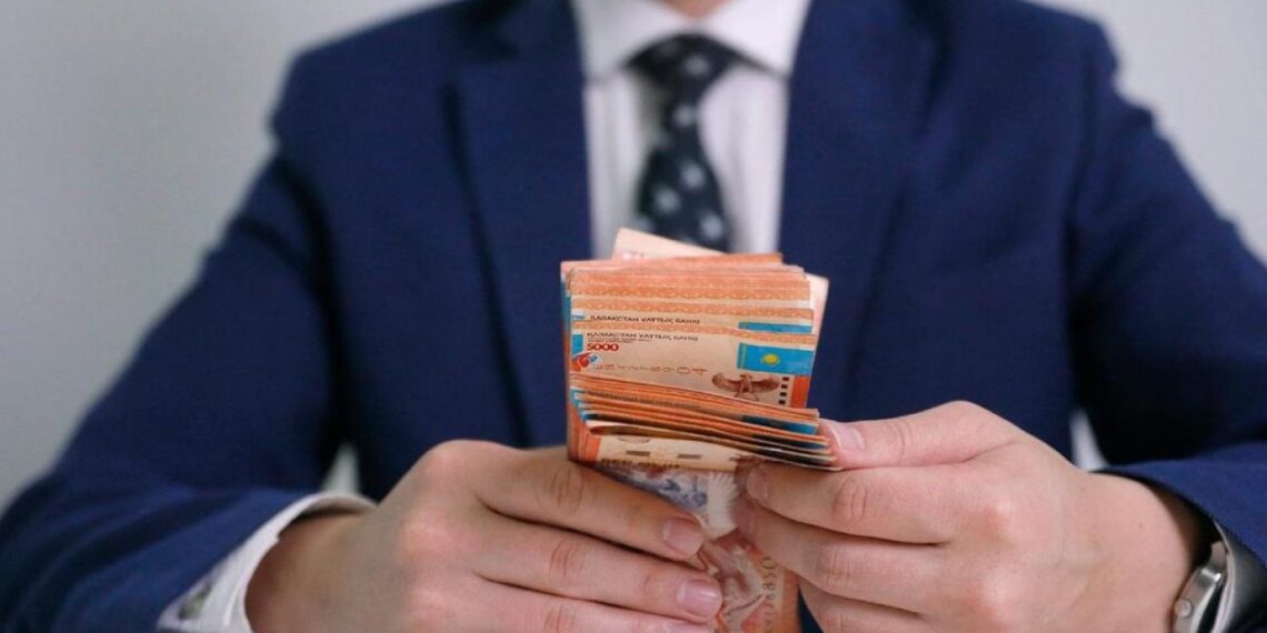 За коррупцию подчинённых уволили полицейских начальников в Жамбылской области