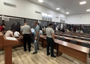 «Я исполнял только приказ»: многомиллионный ущерб и тюремный срок запросили для полицейских, которые бездействовали во время Кантара в Таразе