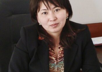 Замначальника жамбылского Департамента Комитета медицинского и фармацевтического контроля задержали за взятку
