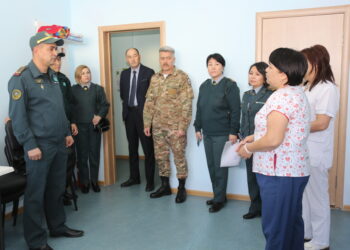 Военные медики: обучим юных санитаров!