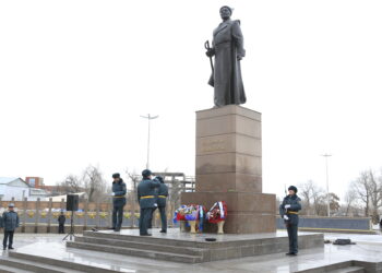 Памяти Бауыржана Момышулы