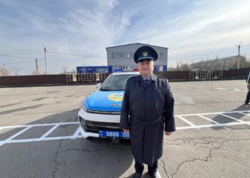 Жамбылские полицейские первыми в стране получили электромобили отечественного производства