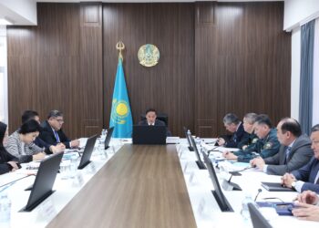 Ербол Карашукеев поручил усилить подготовку к паводковому периоду