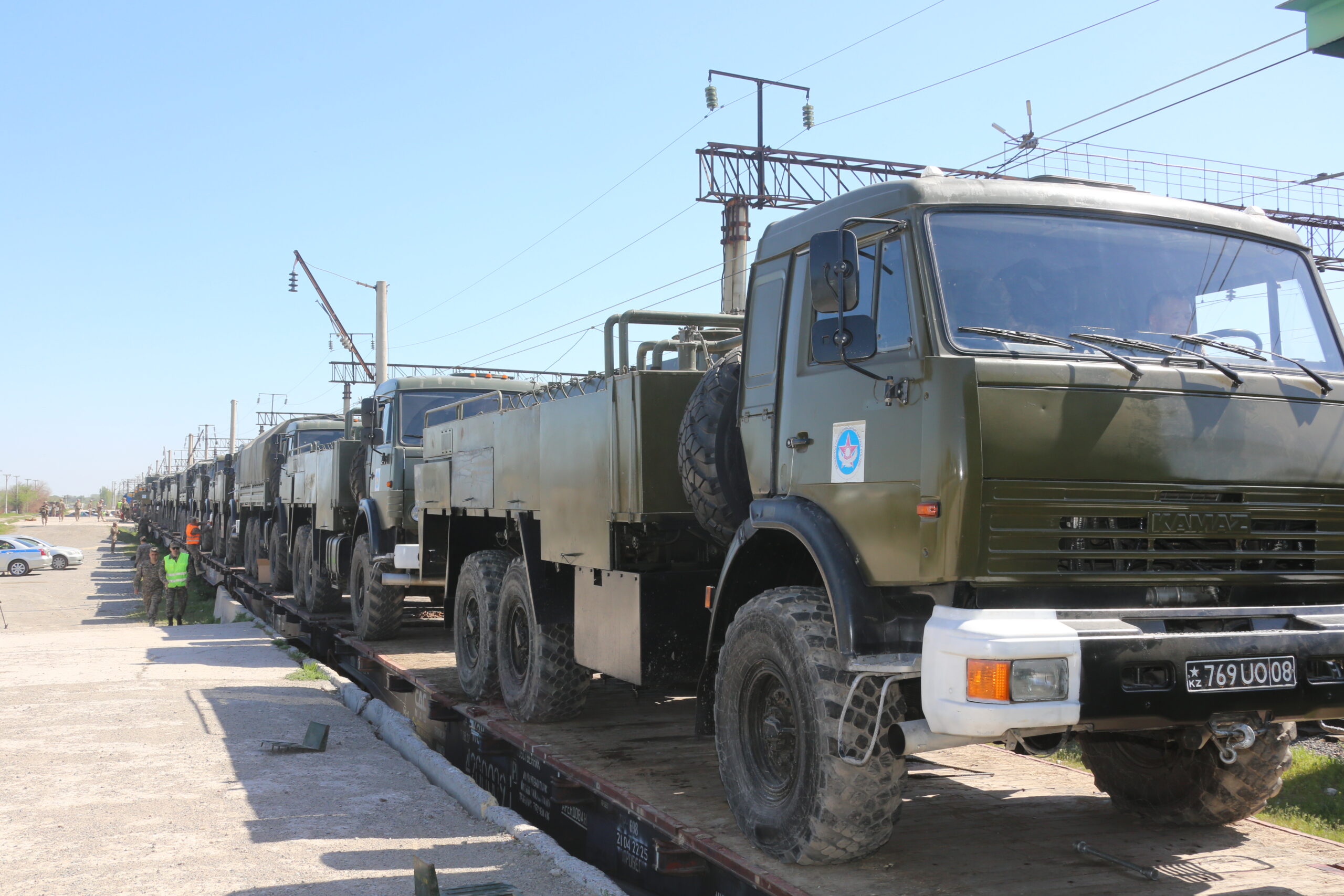 ВОЕННЫЙ ОТРЯД ВЫЕХАЛ В ГОРОД АКТОБЕ — TURANINFO.KZ