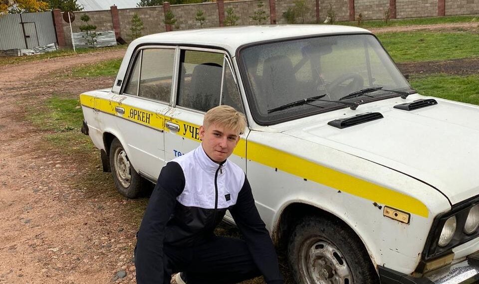 Артем Садков