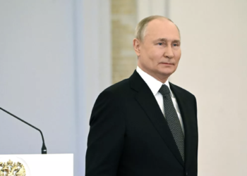 Владимир Путин назвал два условия прекращения огня на Украине
