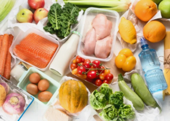 Половина доходов казахстанцев идет на продукты питания