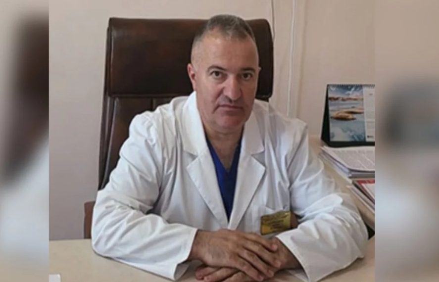 Главного онколога Тараза судят за взятку