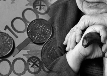В Казахстане предлагают простить долги пенсионерам