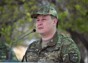 Бейсенов проверил гарнизон в Таразе