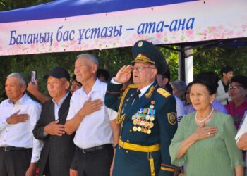 Школьная линейка для генерала