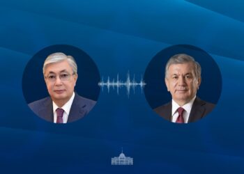 Президент Казахстана поговорил по телефону с Шавкатом Мирзиёевым