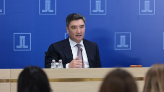 О чём Бектенов три часа говорил с журналистами