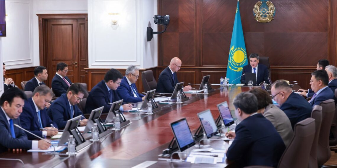 Олжас Бектенов провел совещание по исполнению поручений Президента