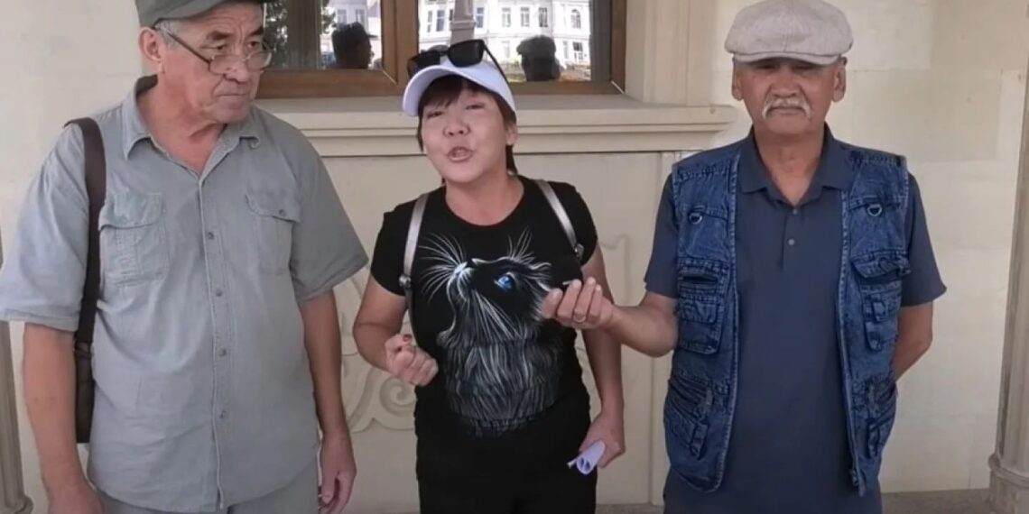 В Уральске активистам не позволили провести митинг в День Конституции