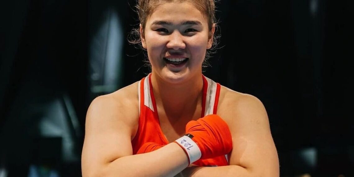 Чемпионат Азии по боксу: Бахыт Сейдиш вышла в финал