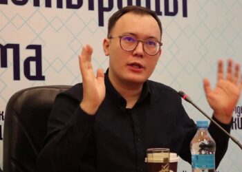 «Эпидемия арендованного счастья»: блогеры в Gucci разрушают наши семьи