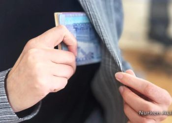 Зарплаты до 1,25 млн тенге предлагают специалистам в Алматинской области