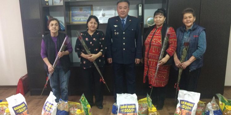 Тараз қаласының полиция басқармасында әйелдерге құрмет көрсетілді
