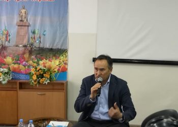 Облыс әкімі Асқар Мырзахметов жуалылық тұрғындармен кездесті