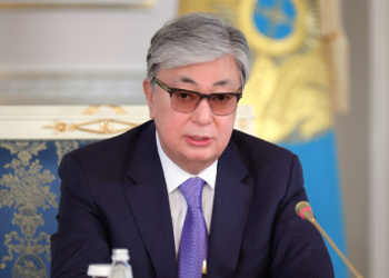 Тоқаев: Балаларға білім беруде басты назарды қазақ тіліне беру керек
