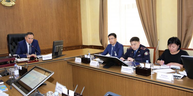 Облыс әкімі Асқар Мырзахметов «Жамбыл-адалдық алаңы» жобасының есебін тыңдады