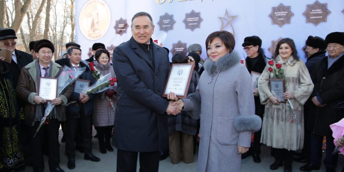 ҚОРАЗБАЕВ, АҚҮРПЕКОВА, ҚҰСАЙЫНОВ, ӨМІРБАЕВА ЕСІМДЕРІ АЛАҢҒА ЖАЗЫЛДЫ