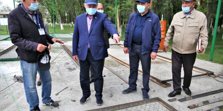 Б.Сапарбаев Байзақ ауданындағы құрылыс барысымен танысты