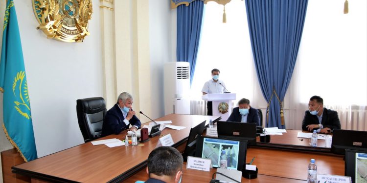 Бердібек Сапарбаев құрылыс және жөндеу жұмыстарының мерзімдерін сақтамаған мердігерлерді  сынға алды