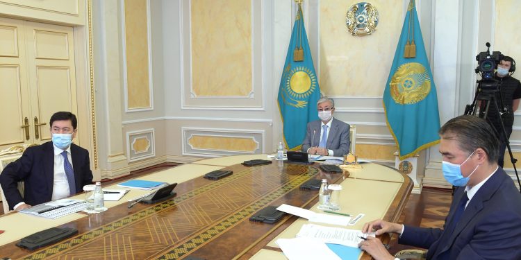 Қазақстан Президенті Үкіметтің кеңейтілген отырысын өткізді