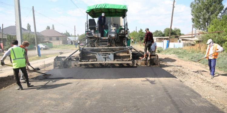 Жамбыл облысындағы жұмыссыздық мәселелері қалай шешіліп жатыр, — ол туралы Сапарбаев айтып берді
