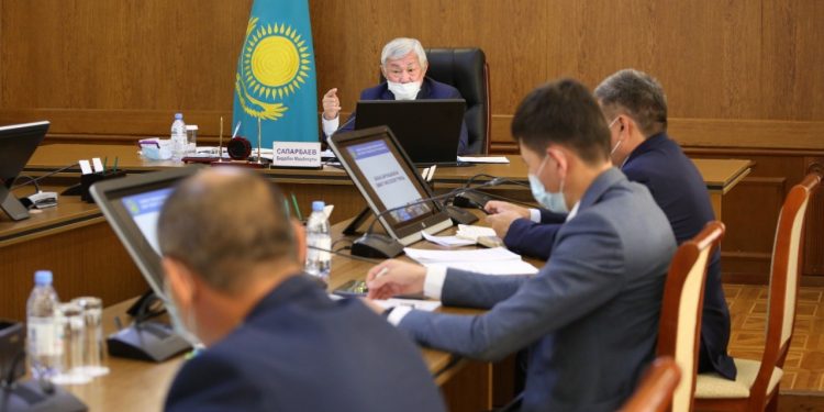 Жаңа оқу жылына дайындық шаралары әлсіз жүргізілуде – Б. Сапарбаев