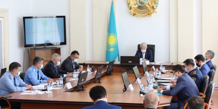 Бердібек Сапарбаев: Тараз қаласының әкімдігі басқа аудандарға үлгі болуы керек