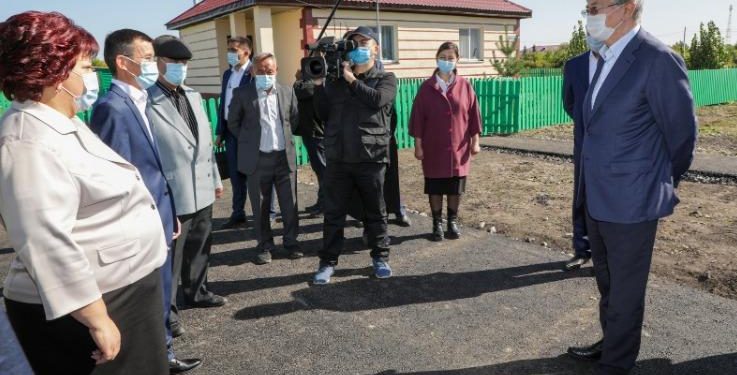 Президент өзге өңірлерден Қызылжар ауданына қоныс аударған азаматтармен кездесті