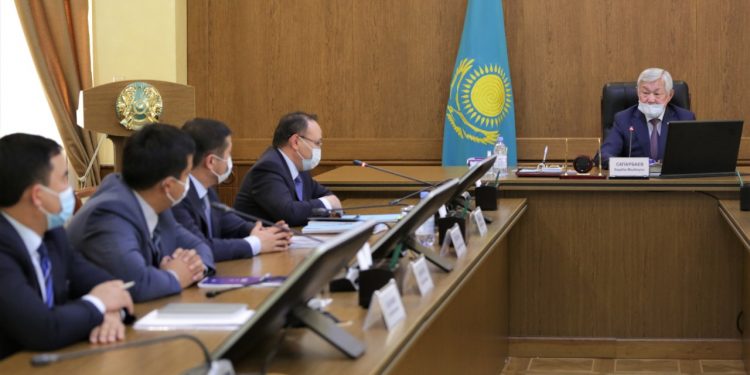 Бердібек Сапарбаев «Даму» қорының басшысымен кездесті