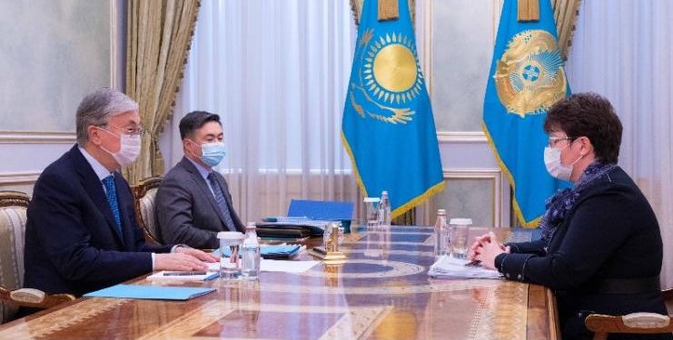 Мемлекет басшысы Республикалық бюджеттің атқарылуын бақылау жөніндегі есеп комитетінің төрағасы Наталья Годунованы қабылдады