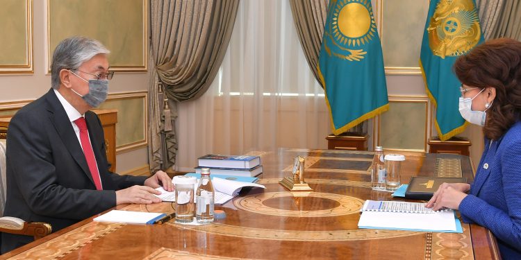 Президент Қасым-Жомарт Тоқаев Ақпарат және қоғамдық даму министрі Аида Балаеваны қабылдады