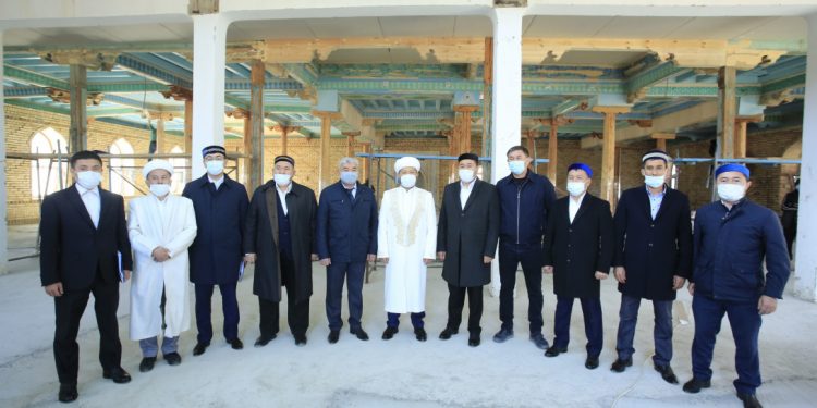 ҚМДБ ТӨРАҒАСЫ ТАРИХИ МЕШІТТІ ЗИЯРАТ ЕТТІ