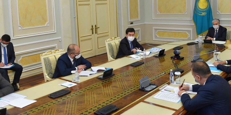 Мемлекет басшысы коронавирус індетінің таралуына қарсы іс-қимыл шаралары жөнінде кеңес өткізді